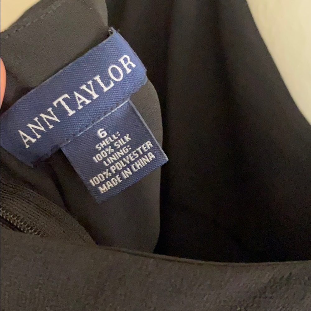 Ann Taylor black fitted 100% silk lined dress size 6 - Picture 6 of 6